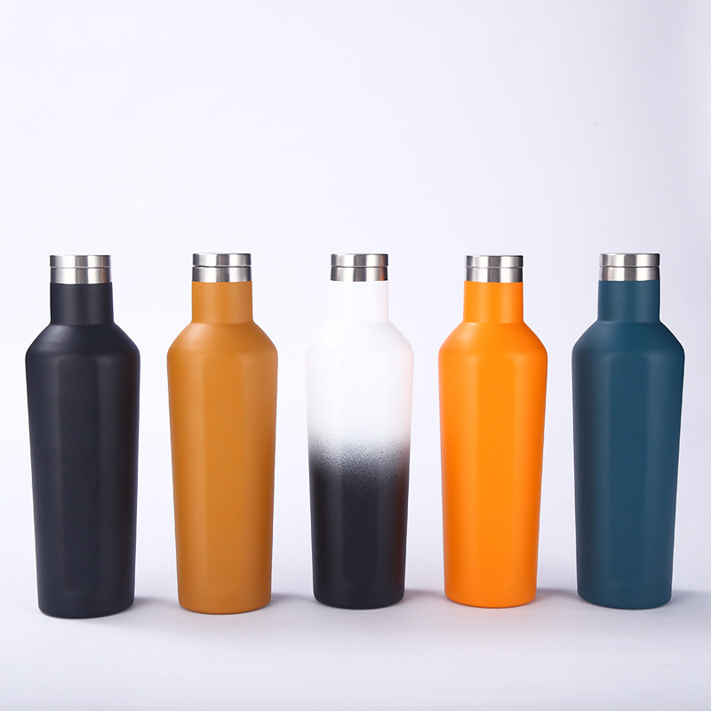 sports bottles