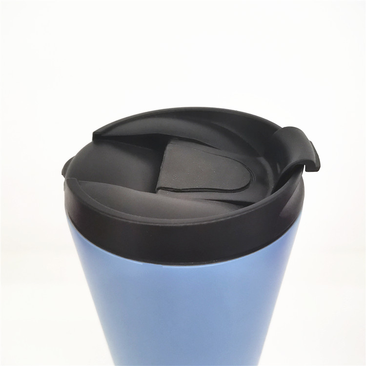 thermal travel mug with leak-proof lid